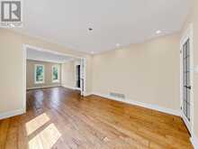 25 KERSEY CRESCENT | Richmond Hill Ontario | Slide Image Seven