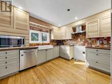 25 KERSEY CRESCENT | Richmond Hill Ontario | Slide Image Eight