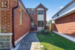 37 OLEANDER CRESCENT | Brampton Ontario | Slide Image Three