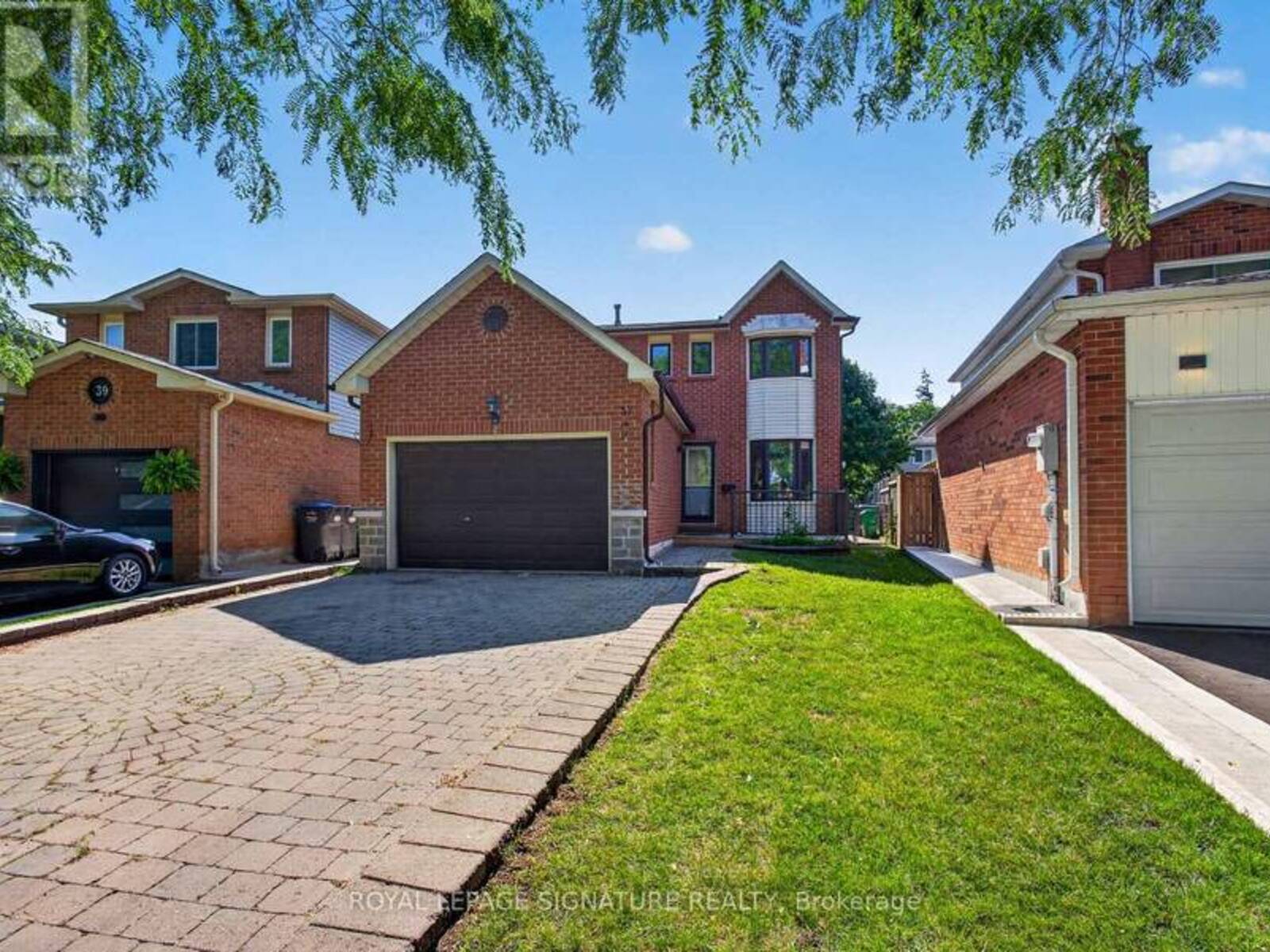 37 OLEANDER CRESCENT, Brampton, Ontario L6Z 2C1
