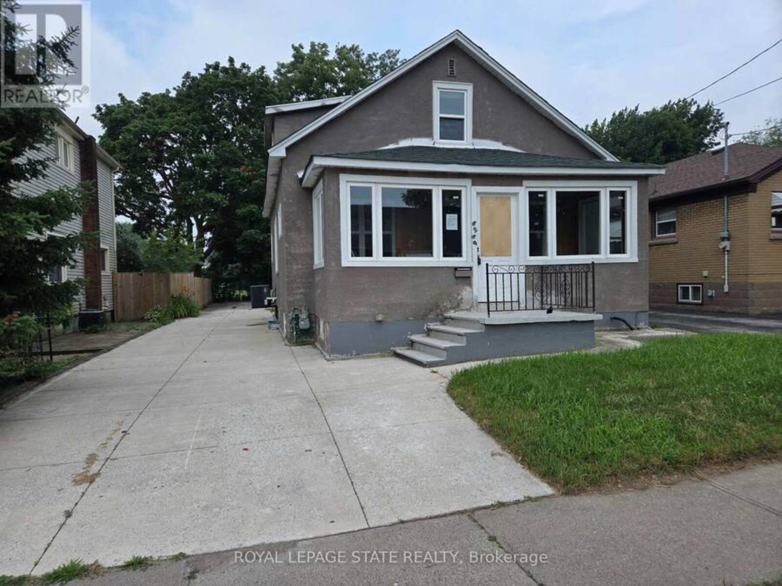 6269 FRANKLIN AVENUE, Niagara Falls, Ontario L2G 4Z4