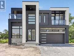 6632 ALEXA COMMON Niagara Falls Ontario, L2G 7H5