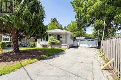 38 LOMBARDY CRESCENT | Toronto Ontario | Slide Image Two