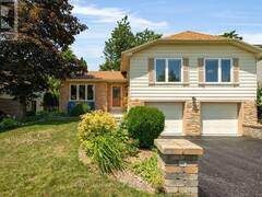 6 OREN BOULEVARD Barrie Ontario, L4N 4M1