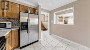 193 QUEEN MARY DRIVE | Brampton Ontario | Slide Image Fifteen