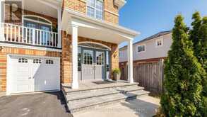 193 QUEEN MARY DRIVE | Brampton Ontario | Slide Image Three