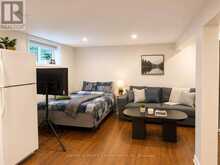 5 MID PINES ROAD | Toronto Ontario | Slide Image Seventeen