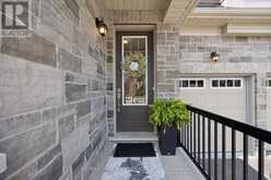 211 BUSATO DRIVE | Whitchurch-Stouffville Ontario | Slide Image Three