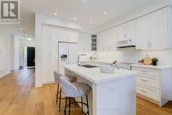 5 HARRY THORNTON LANE | Uxbridge Ontario | Slide Image Nine