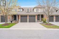 10 WILTON TRAIL | Aurora Ontario | Slide Image Two