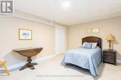 10 WILTON TRAIL | Aurora Ontario | Slide Image Thirty-three