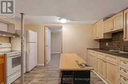 201 STEEL STREET | Barrie Ontario | Slide Image Twelve