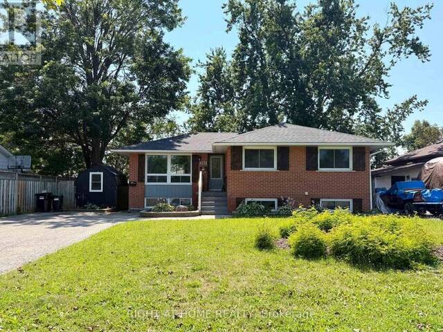 201 STEEL STREET Barrie Ontario, L4M 2G8 - 5 Bedrooms Home For Sale