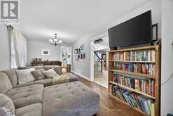 4 DUNNETT DRIVE | Barrie Ontario | Slide Image Twelve