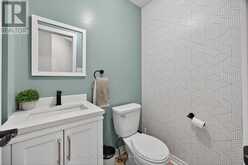 4 DUNNETT DRIVE | Barrie Ontario | Slide Image Thirteen