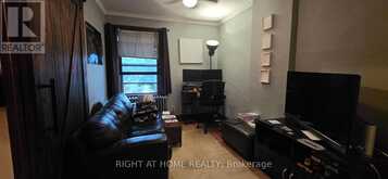 179 GILMOUR AVENUE | Toronto Ontario | Slide Image Nine