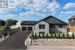 21 HALDIMAND 66 ROAD | Caledonia Ontario | Slide Image Two