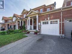 110 COLLIER CRESCENT Angus Ontario, L3W 0M8