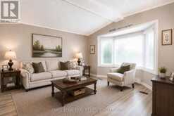 13 SUNRISE CIRCLE | Bradford West Gwillimbury Ontario | Slide Image Thirteen