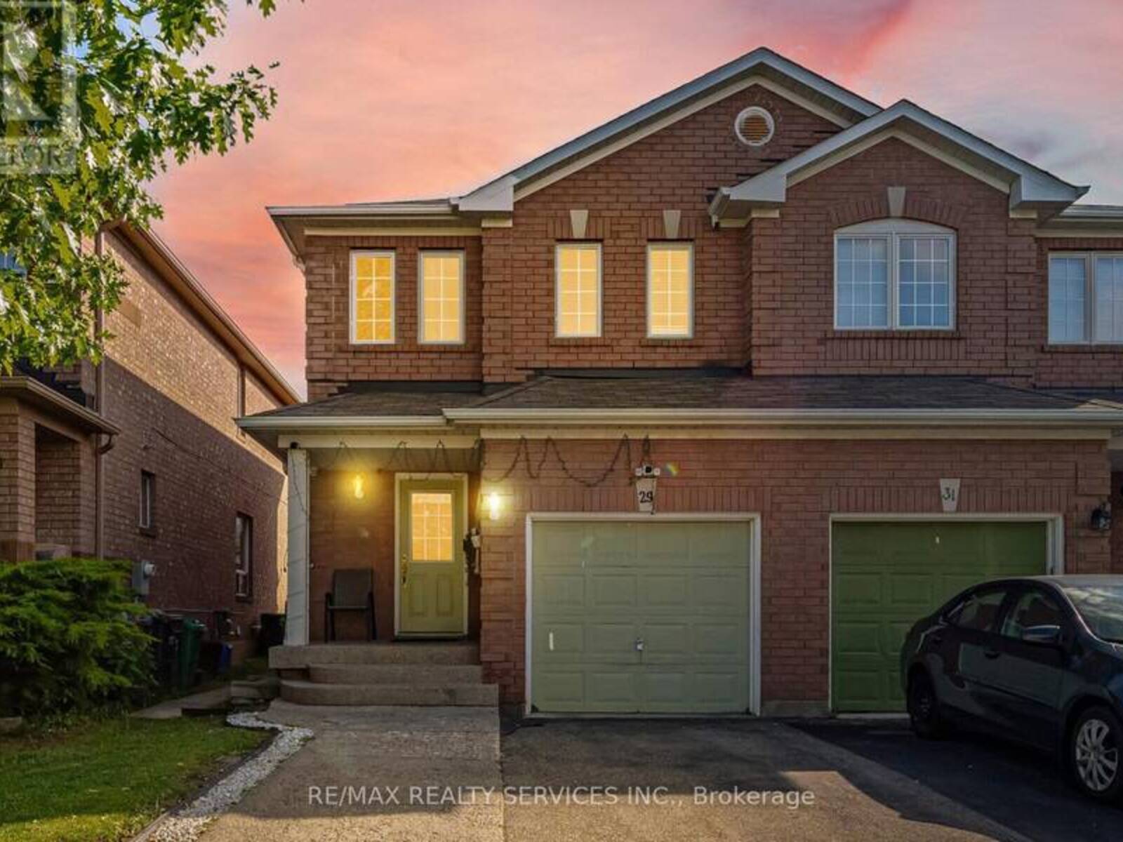 29 LONESTAR CRESCENT, Brampton, Ontario L7A 2H9
