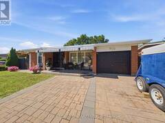 21 KENDLETON DRIVE Toronto Ontario, M9V 1T9