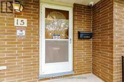 15 CUMBERLAND CRESCENT | London Ontario | Slide Image Twenty