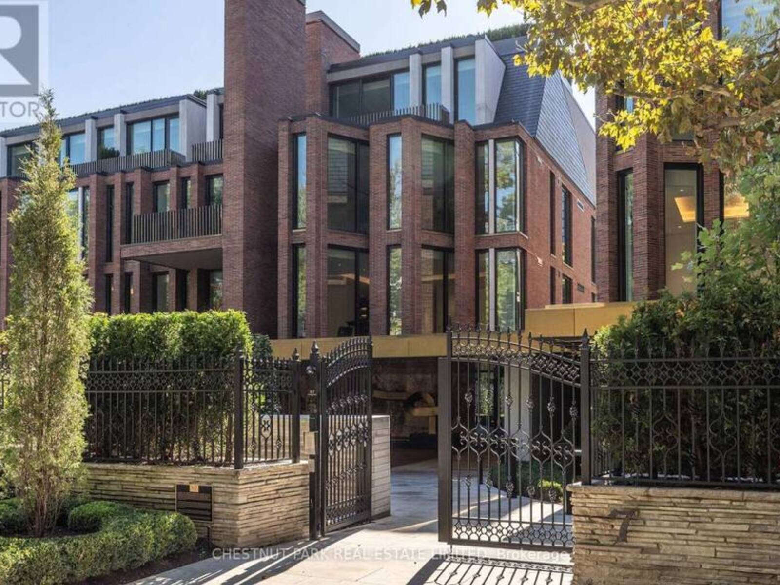 205 - 7 DALE AVENUE, Toronto, Ontario M4W 1K2