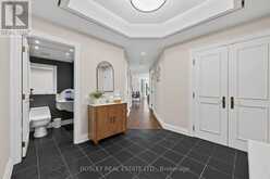 1403 - 38 AVENUE ROAD | Toronto Ontario | Slide Image Thirty