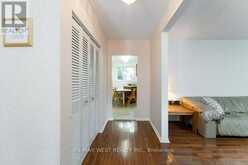 2 ROBINTER DRIVE | Toronto Ontario | Slide Image Twelve