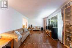 2 ROBINTER DRIVE | Toronto Ontario | Slide Image Thirteen