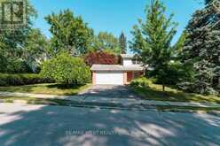 2 ROBINTER DRIVE | Toronto Ontario | Slide Image Three