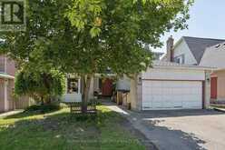 458 CHESTER AVENUE | Newmarket Ontario | Slide Image Three