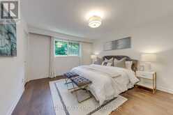323 WARMINSTER DRIVE S | Oakville Ontario | Slide Image Thirty-one