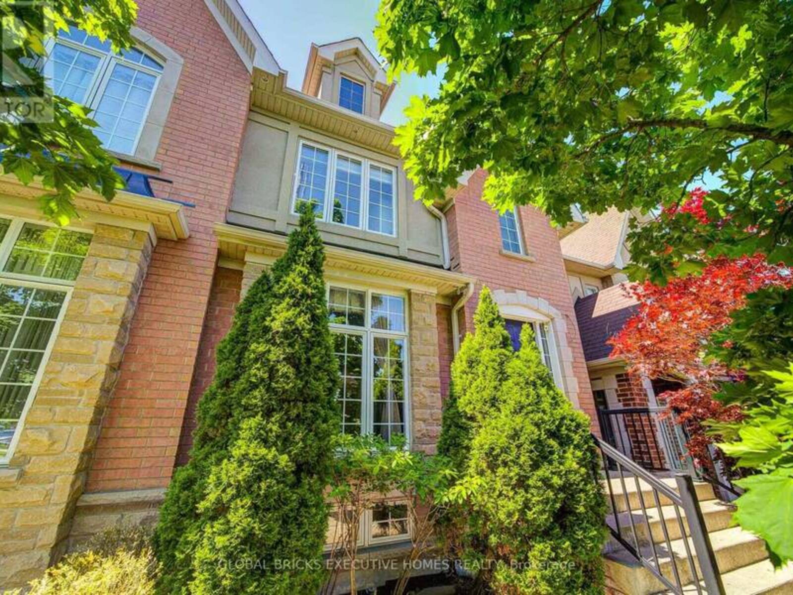 3885 EGLINTON AVENUE, Mississauga, Ontario L5M 7Z7