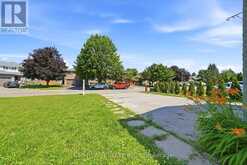 39 CAMROSE DRIVE | Georgina Ontario | Slide Image Four
