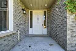 39 CAMROSE DRIVE | Georgina Ontario | Slide Image Five
