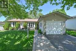 76 TECUMSETH PINES DRIVE | New Tecumseth Ontario | Slide Image Three