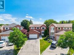 8 PARAMOUNT PLACE Brampton Ontario, L6Y 2T3