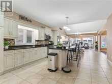 52 ARROWHEAD DRIVE | Hamilton Ontario | Slide Image Nine
