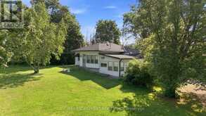 698 YORK ROAD | Dundas Ontario | Slide Image Four
