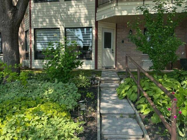 104 - 111 GREW BOULEVARD Georgina Ontario, L0E 1R0 - 2 Bedrooms Condo For Sale