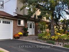 113 OREN BOULEVARD Barrie Ontario, L4N 4M3