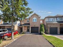 321 SPARROW CIRCLE Pickering Ontario, L1V 6Y3