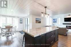 1720 TAY POINT ROAD | Penetanguishene Ontario | Slide Image Ten