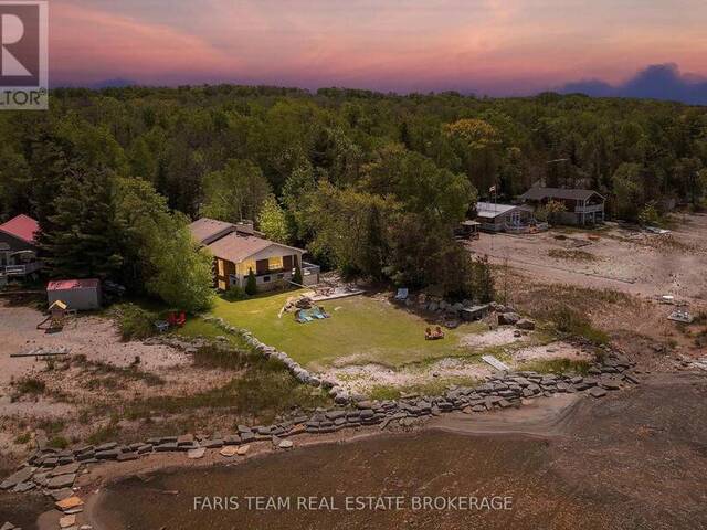 1787 CHAMPLAIN ROAD Tiny Ontario, L9M 0B6 - 4 Bedrooms Waterfront Home For sale