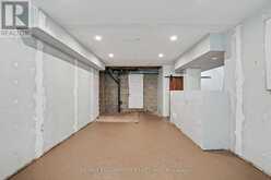 100 HARDALE CRESCENT | Hamilton Ontario | Slide Image Thirty