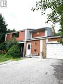 45 SANDUSKY CRESCENT | Aurora Ontario | Slide Image Two