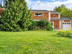 45 SANDUSKY CRESCENT Aurora Ontario, L4G 3N3