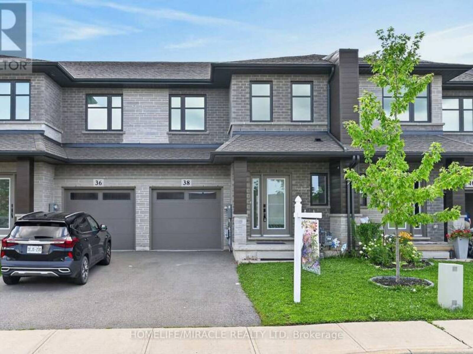 38 JAYLA LANE, Smithville, Ontario L0R 2A0
