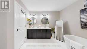 224 SEVERN STREET | Oshawa Ontario | Slide Image Thirty
